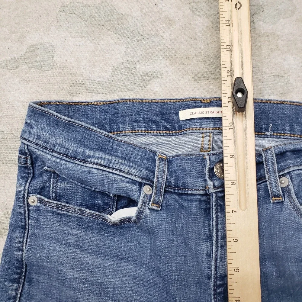 Levi's Jeans Womens 28 Blue Pockets Classic Straight Denim Medium Wash - Picture 5 of 13